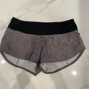 LULULEMON Gray/ Black waistband run Speed-Up Low Athletic Shorts